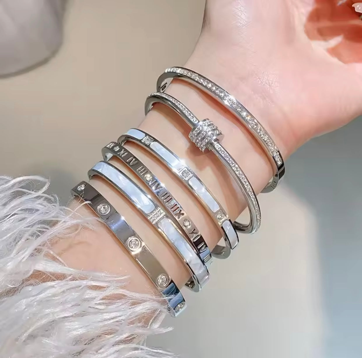 Timeless silver elegance for every moment.