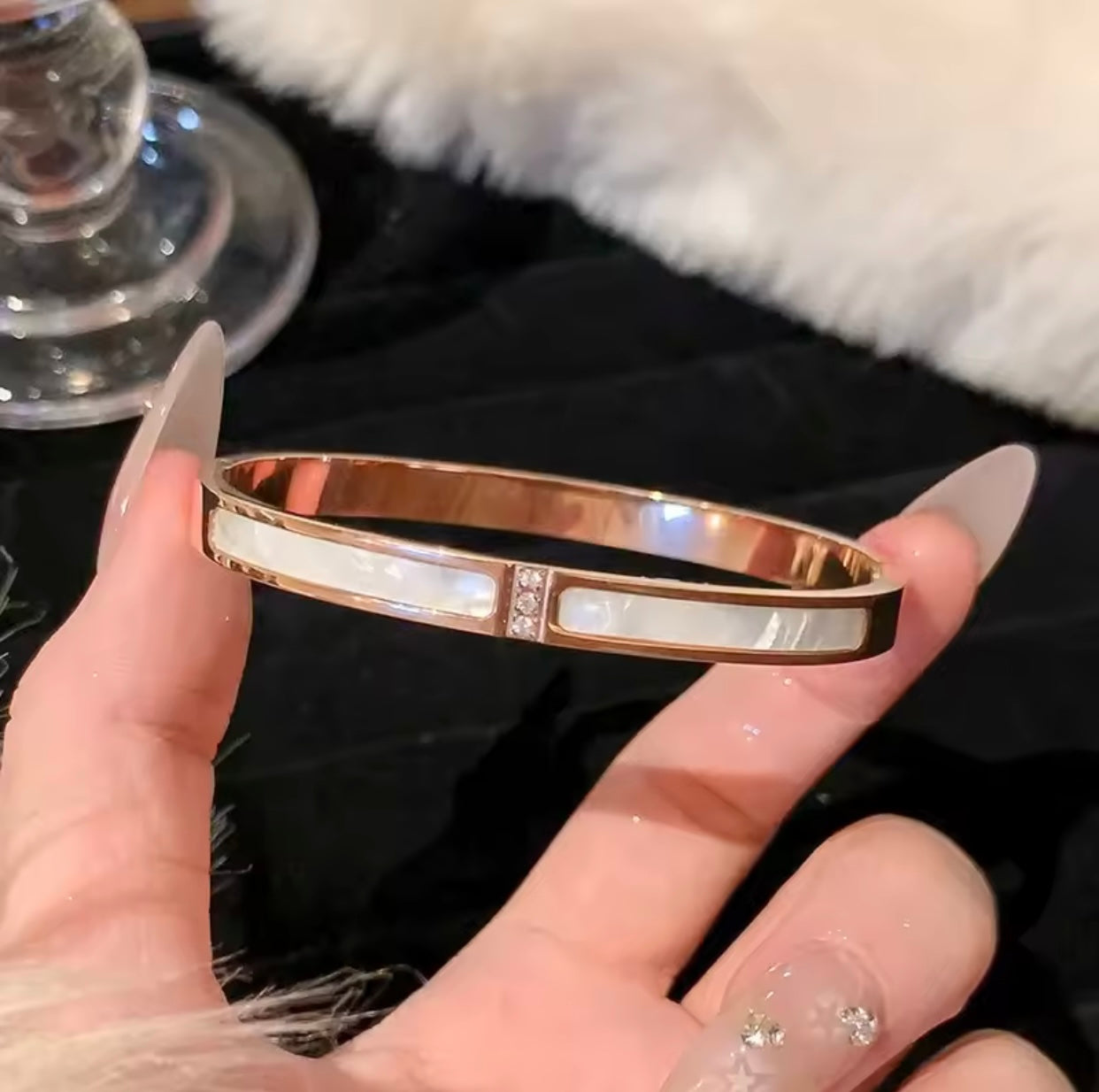 Elya Ivory Luxe Bangle(Valentine Best Sellers 💝)